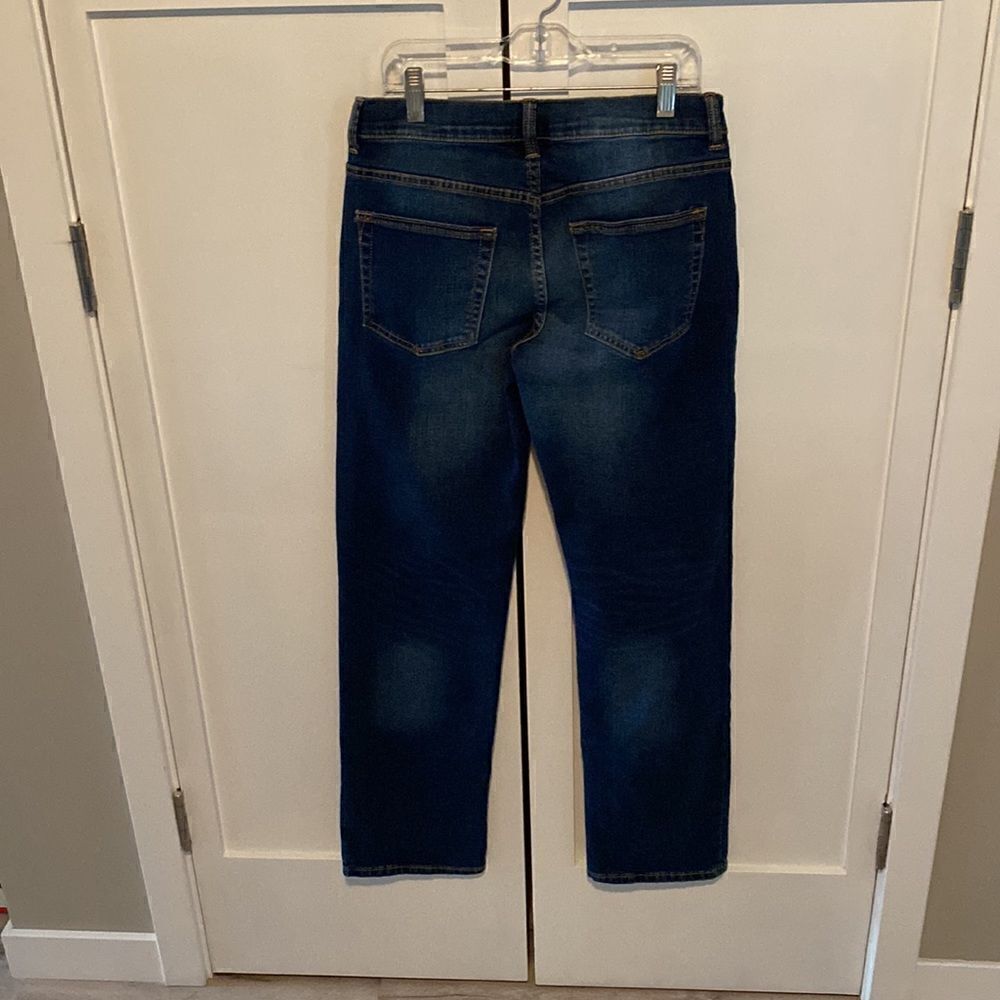 Gap  Jeans  - Picture 2 of 4